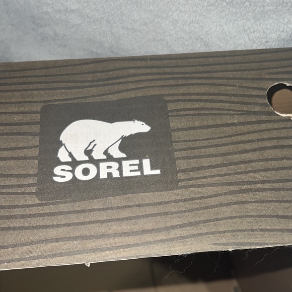 Sorel waterproof boots - Picture 2 of 3